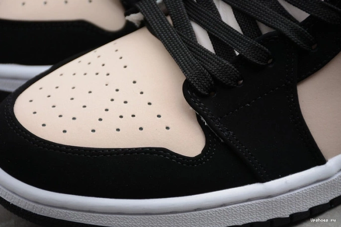 DC0774-003  Low Jordan (W) Black Ice Guava 1 0404